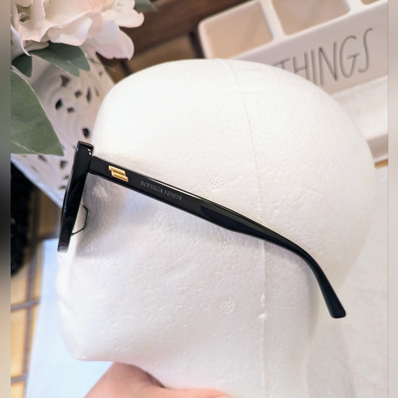 NWT • BOTTEGA VENETA Sunglasses - Picture 3 of 10